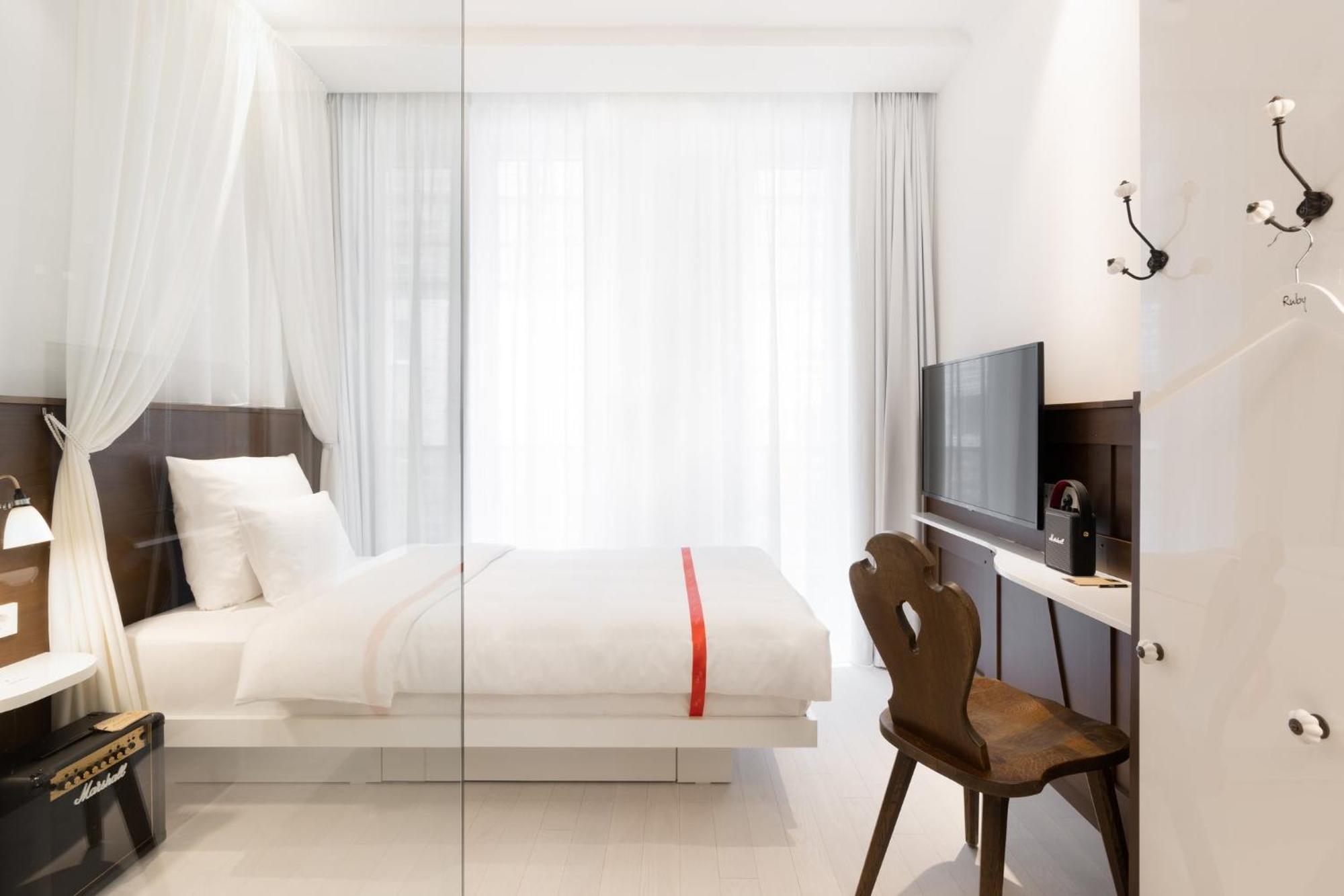 Ruby Rosi Hotel 4*