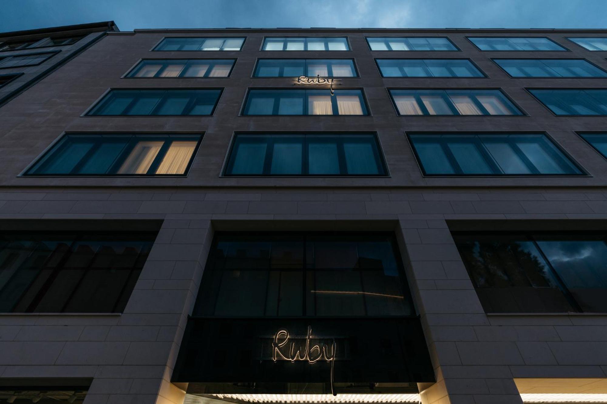Hotel Ruby Rosi 4*